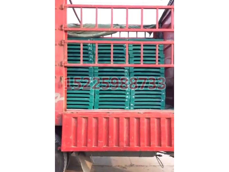 複合漏糞板發貨現場